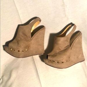 Luichiny wedges